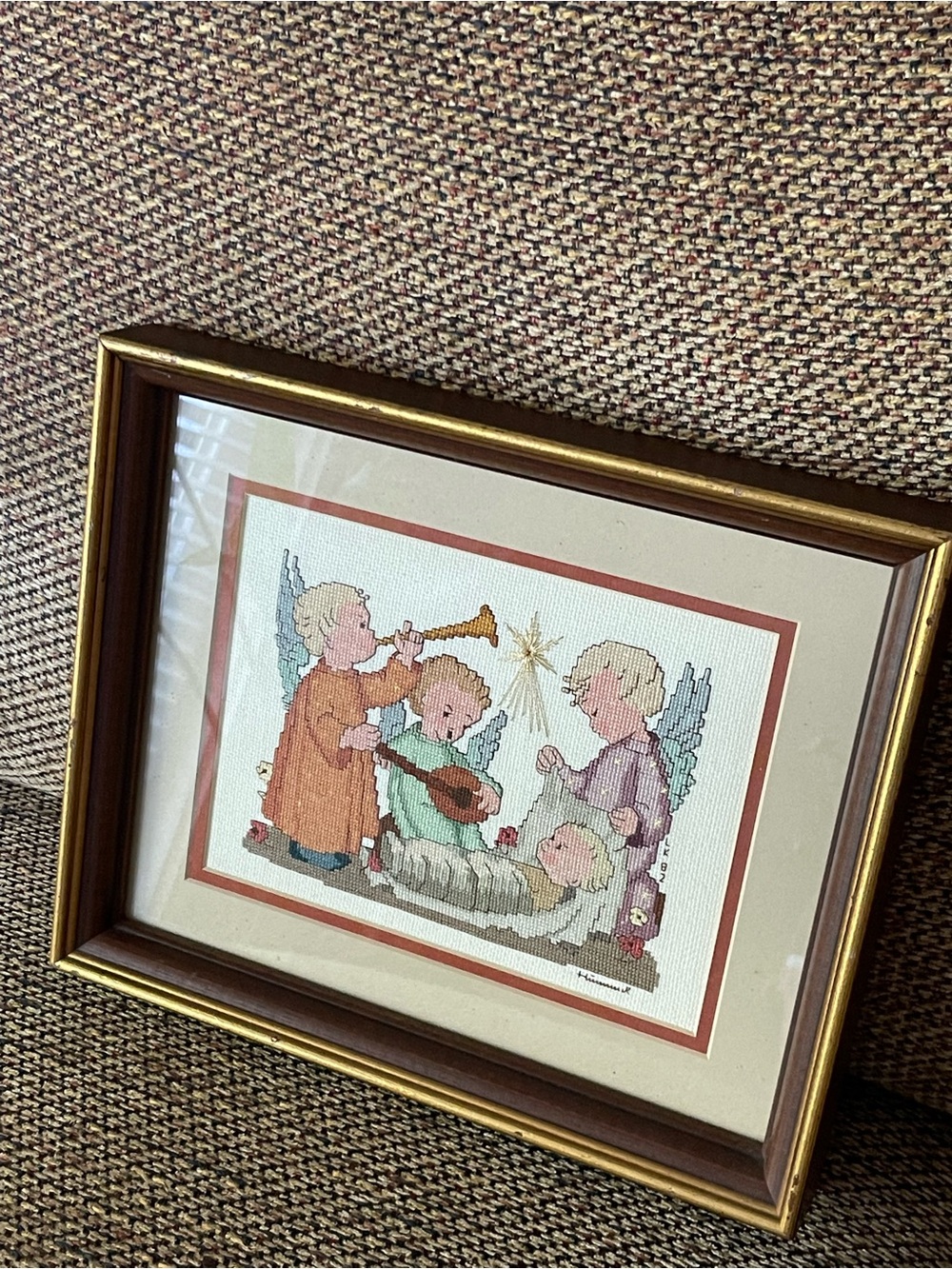 Framed Cross-Stitch Angels in Gold Frame Hummel
